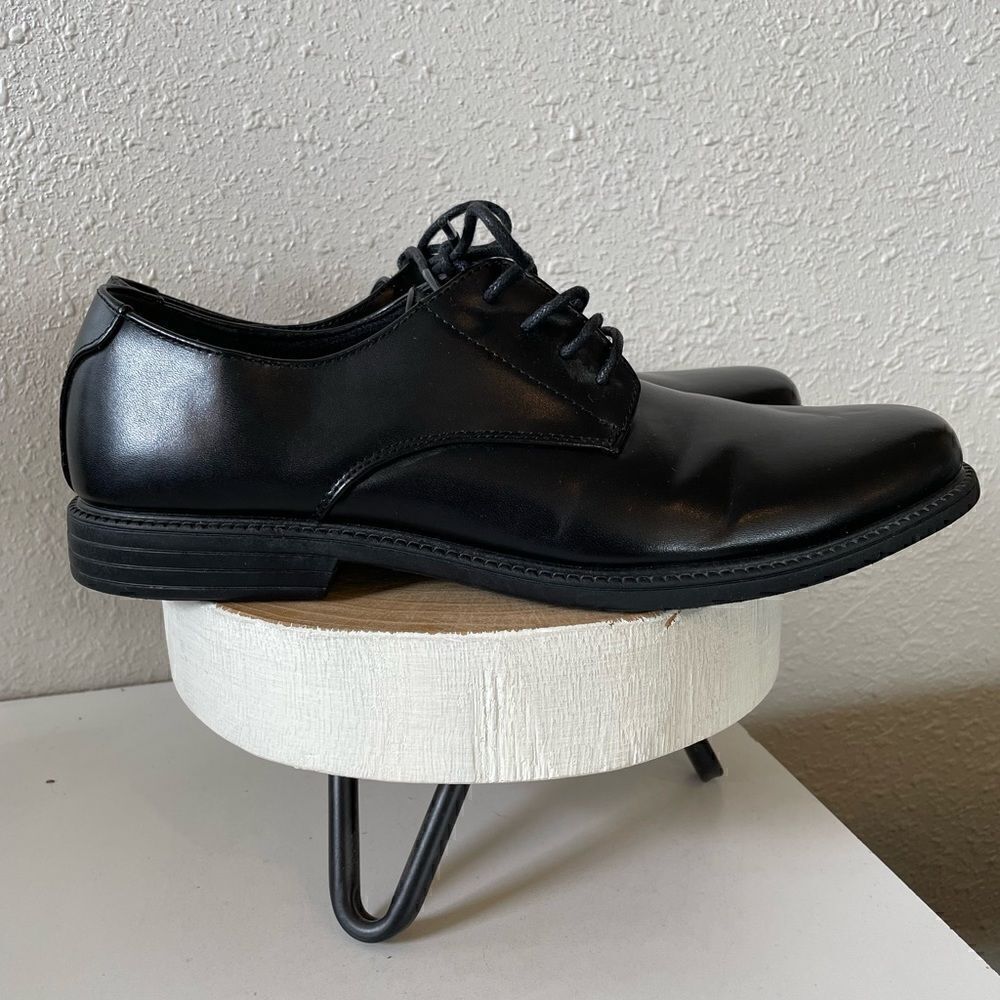 Hunter’s Bay Black Faux Leather Drrss Shoes Size 10 EUC